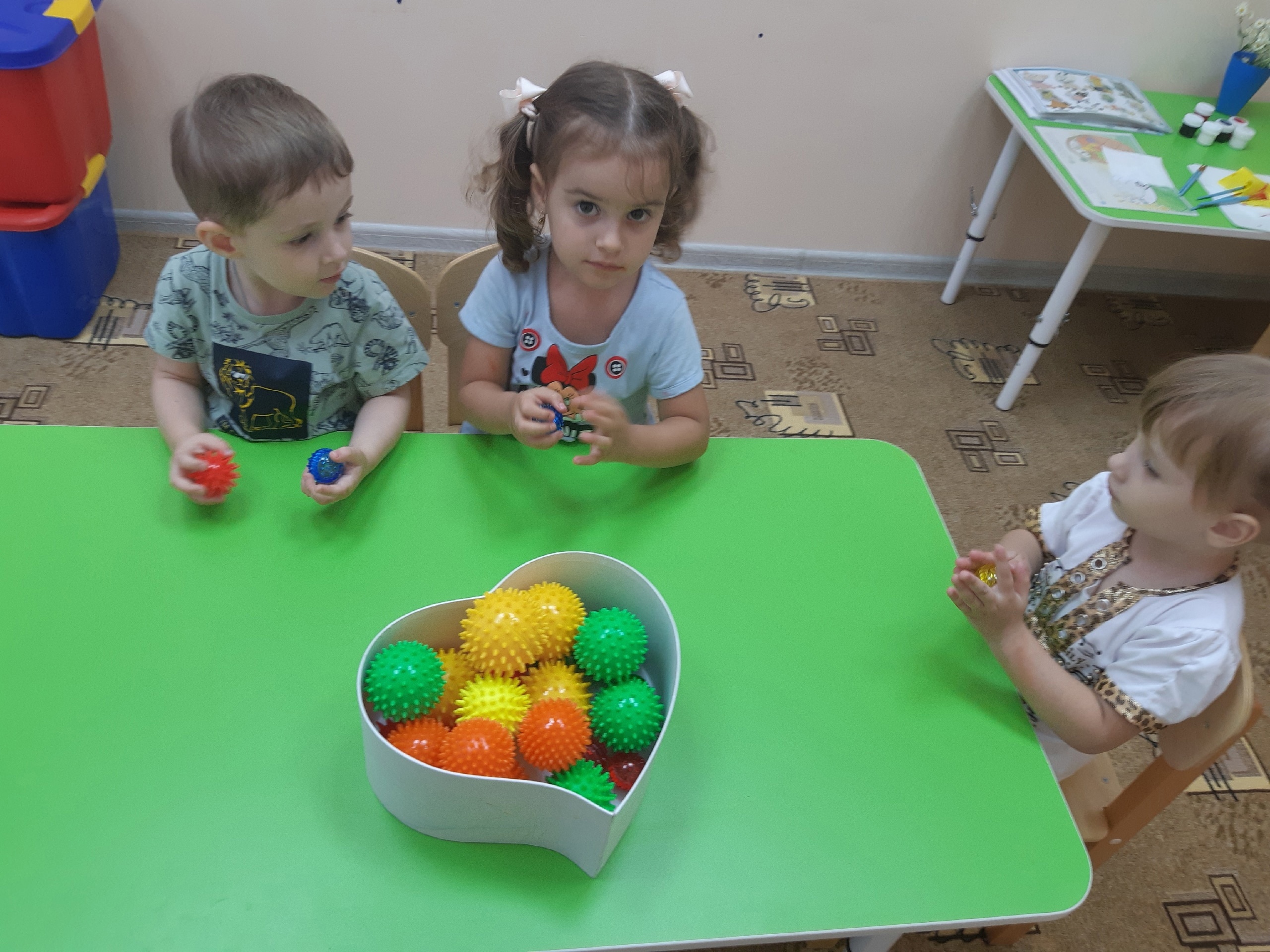 Центр развития личности ребёнка "Светлячок" объявляет набор детей от 2 до 7 лет