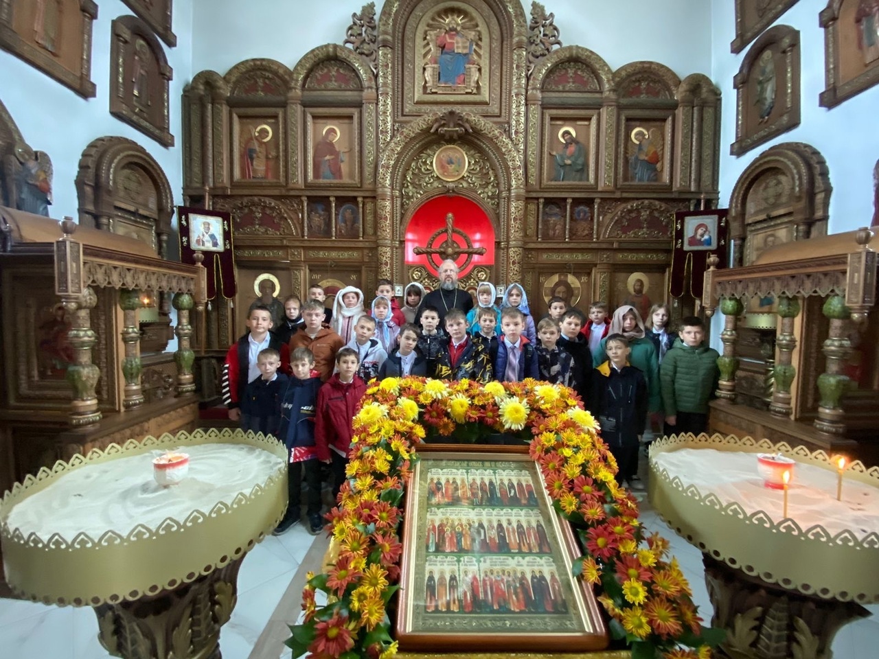 Обучающиеся посетили православный храм "Святого великомученика Артемия"