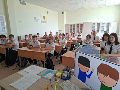 Михайловск: классный час в 6Б о профилактике травли в «Гармонии»