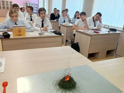 Михайловск (Гармония): в школе №25 стартовали уроки химии для 8 классов