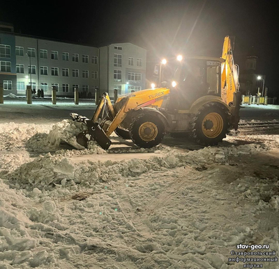 Очистке площадки перед школой