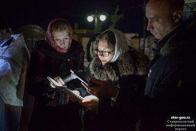 В ночь с 18 на 19 в Храме святого великомученика Артемия прошло Крещенское богослужение.