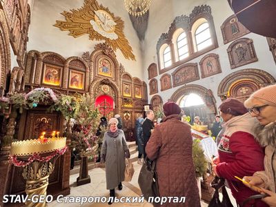 Храм великомученика Артемия совместно с центром социальной защиты населения провел просветительскую экскурсию по храмам Михайловска