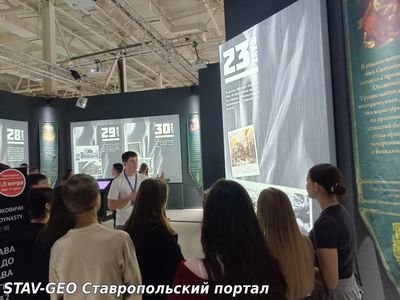 Посетили историческую выставку, посвященную снятию блокады Ленинграда, где оживали страницы прошлого в каждом экспонате