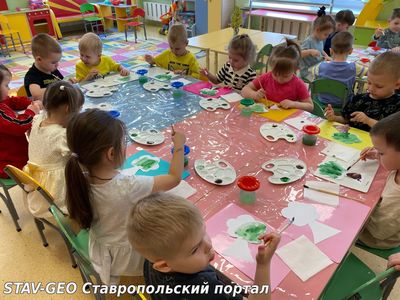 Не обошли вниманием День леса и отметили его ребята из старших и младших групп