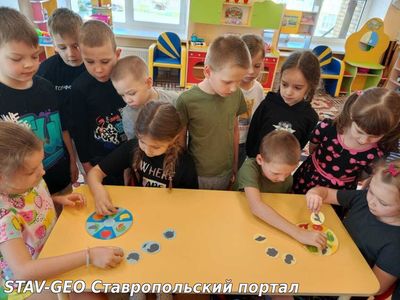Правильное питание и регулярная физическая активность — это основные ключи к здоровью.