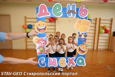 К спортивному празднику присоединились и ребята из групп №10 и №8, которые также отметили День смеха по-настоящему активно и задорно!