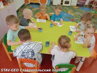 В первой младшей группе № 2 прошло занятие по формированию у детей понимания важности заботы о птицах