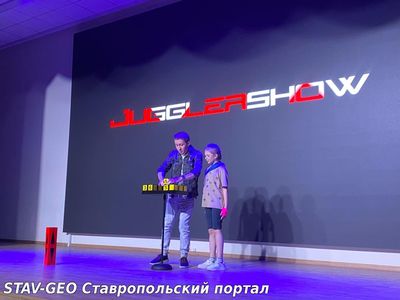 Ребята из пришкольного лагеря 