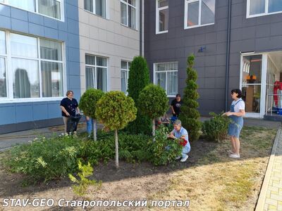 Проведена акция по оказанию помощи школам в подготовке к началу учебного года