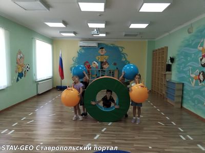 В старшей группе прошёл спортивный праздник Весёлое лето
