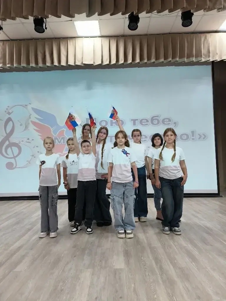 МБОУ СОШ № 25 Дети впервые принимали участие в районном патриотическом конкурсе Пою тебе, моё Отечество