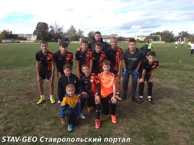 МБОУ СОШ №25 Савинов Максим принял участие в турнире по футболу среди юношей 2011-2012 года рождения Leader cup