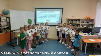 Детский сад №34 в подготовительной группе № 7 день был посвящён нашим пернатым друзьям - синичкам!