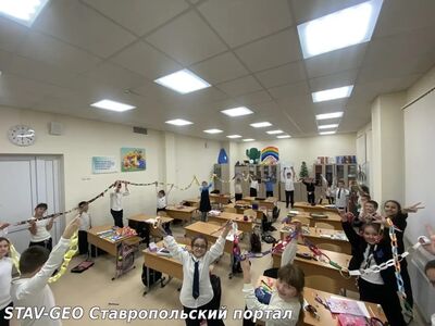 МБОУ СОШ №25 В нашей школе — новогодний БУМ!