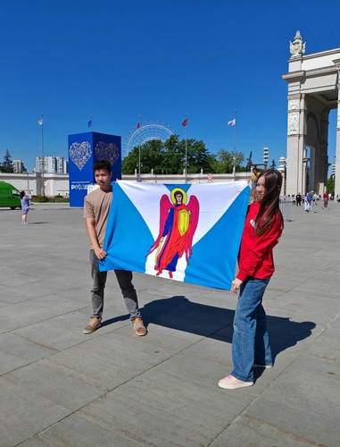 МБОУ СОШ 23 Михайловск, жилой район Гармония - Елманбетов Чингиз и Сухарева Дарья в Москве на ВДНХ!