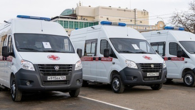 Три новых санитарных автомобиля закупили в больницу Петровского округа