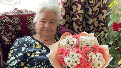 Глава Минераловодского округа поздравил долгожительницу с днём рождения