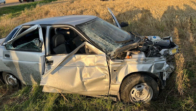 Водитель отечественной легковушки погиб в ДТП в Курском округе