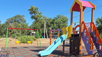 Детскую площадку построили в селе Апанасенковском