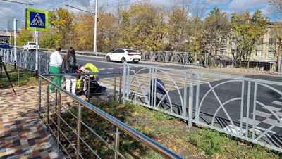 Дорогу и тротуар привели в порядок по улице Достоевского в Ставрополе