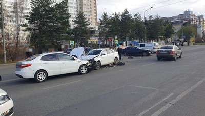 Три легковушки столкнулись в Ставрополе