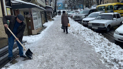 Больше сотни предписаний о некачественной уборке снега выписали в Кисловодске