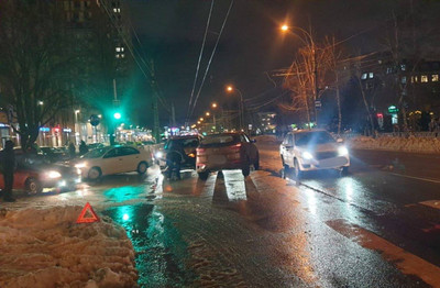 В Ставрополе три человека пострадали в ДТП.