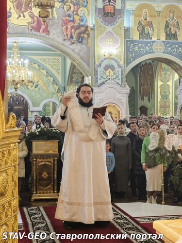 Владимирский собор, фото с ночного Крещенского Богослужения