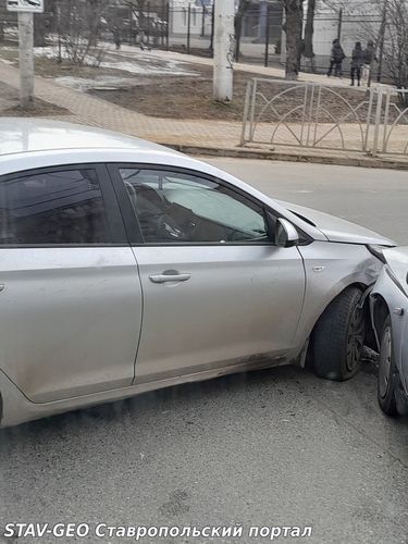 Авария на углу ул. Мира и Льва Толстого в Ставрополе