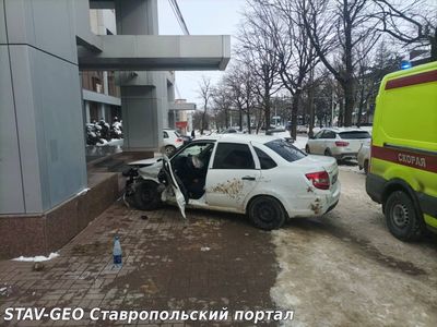Три человека пострадали в аварии в Ставрополе