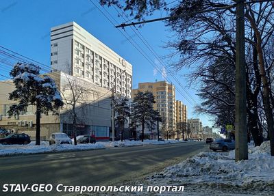 Утро на улице Мира