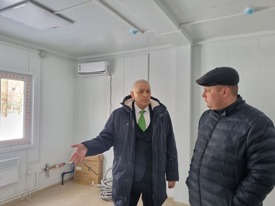 Партдесант оценил готовность учреждения к приёмке медоборудования