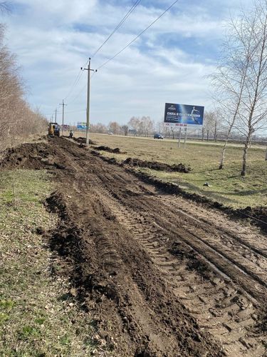 Начата прокладка тротуара в обход дендрария