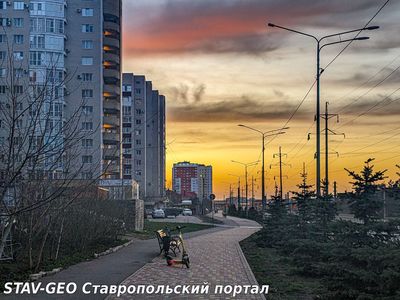 Раннее утро на улице Пирогова