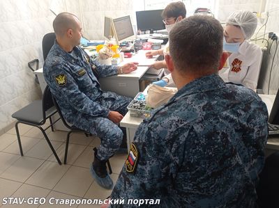 Ставропольские судебные приставы сдали кровь для жителей края