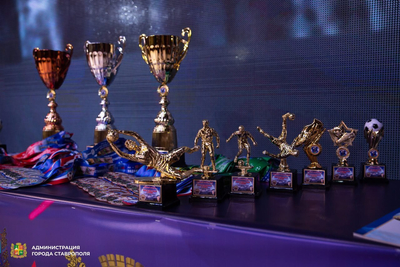 7 футбольных команд Ставрополя завоевали призовые места на турнире памяти Героя России Владислава Духина