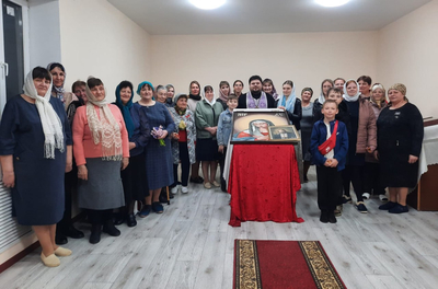 В поселке Владимировка продолжил работу после ремонта храм в честь преподобного Серафима Саровского