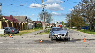 Автомобилистка пострадала при столкновении двух машин в Кировском округе