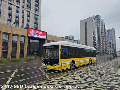Новый троллейбус продолжает колесить по городу