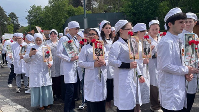 Шествие «Бессмертного медицинского полка» проходит в Кисловодске