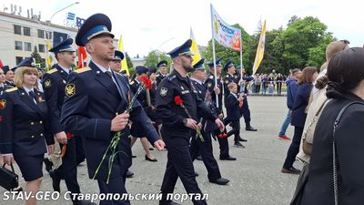 В День Победы судебные приставы прошли в составе Бессмертного полка