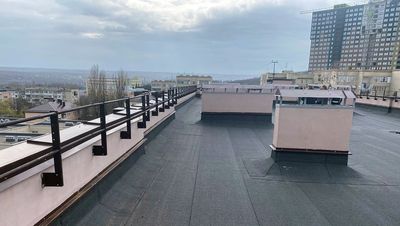 В пятиэтажке Ставрополя заменили крышу