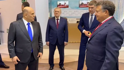 Михаил Мишустин на форуме в Минводах осмотрел стенд Группы Арнест