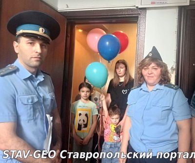 Счастье взрослых в улыбках детей
