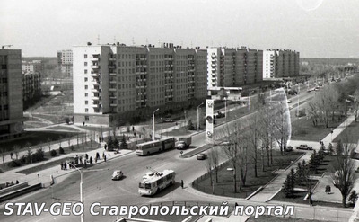Площадь 200-летия, поворот на больницу.