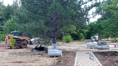 Обустройство парка в Ипатовском округе подходит к концу