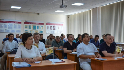 Замглавы минэка Ставрополья провёл лекцию для участников СВО