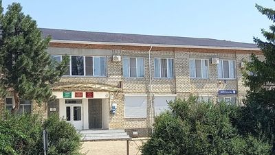Ремонт кровли Дома культуры завершают в Георгиевском округе