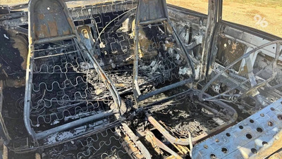 В Красногвардейском округе пожар оставил от автомобиля только кузов